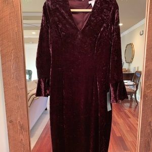 Crushed Velvet dress in wine
